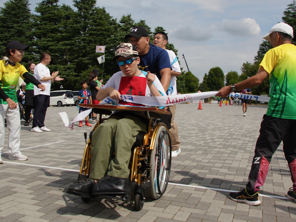 ピポ・ユニバーサル駅伝2025