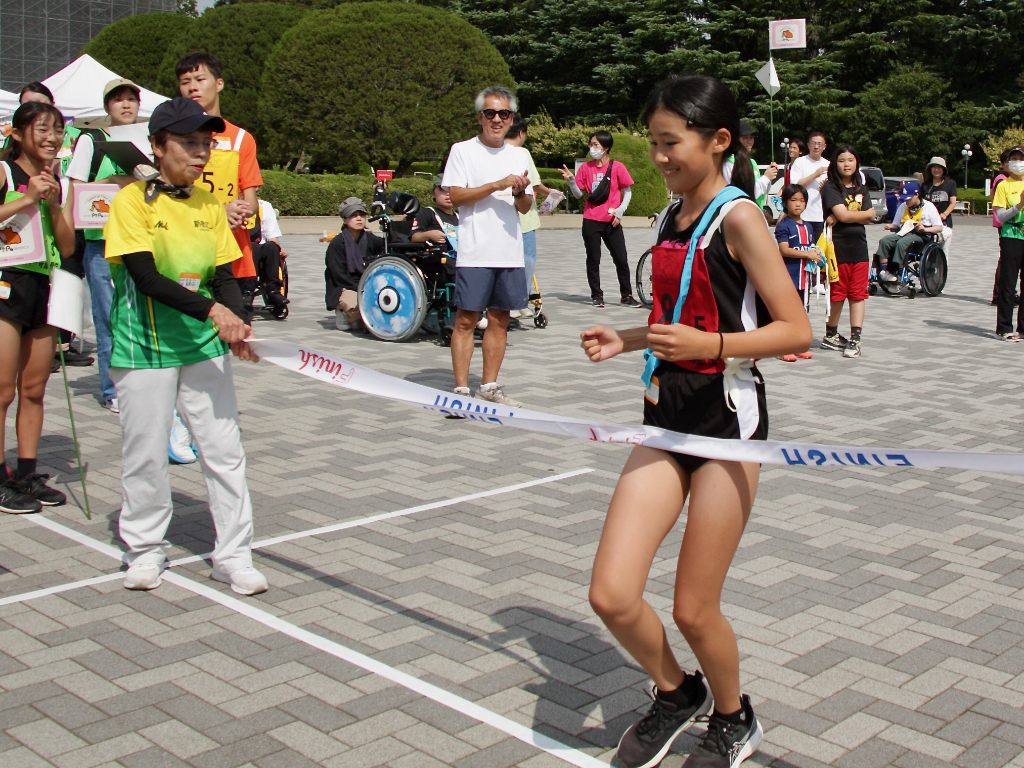 ピポ・ユニバーサル駅伝2025