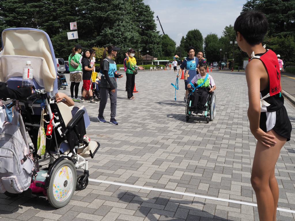 ピポ・ユニバーサル駅伝2025