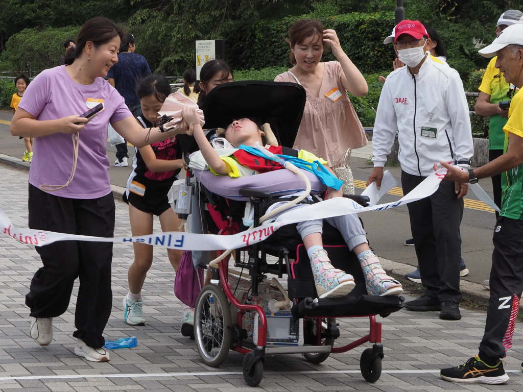 ピポ・ユニバーサル駅伝2025